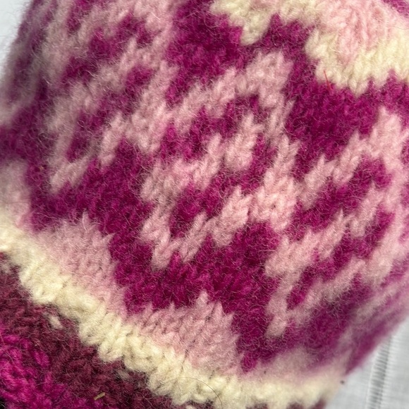 FUR Brand Pink and Cream Nordic Pattern Beanie - Picture 5 of 7